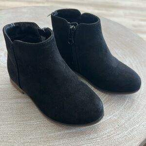 Toddler Chelsea boot size 9